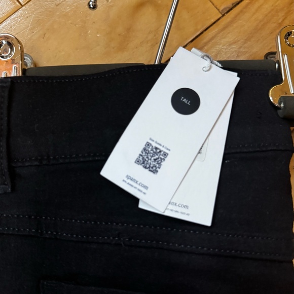 NWT Spanx Shape Original Everywhere Flare Jeans in Clean Black, Size Large Tall - Picture 11 of 12